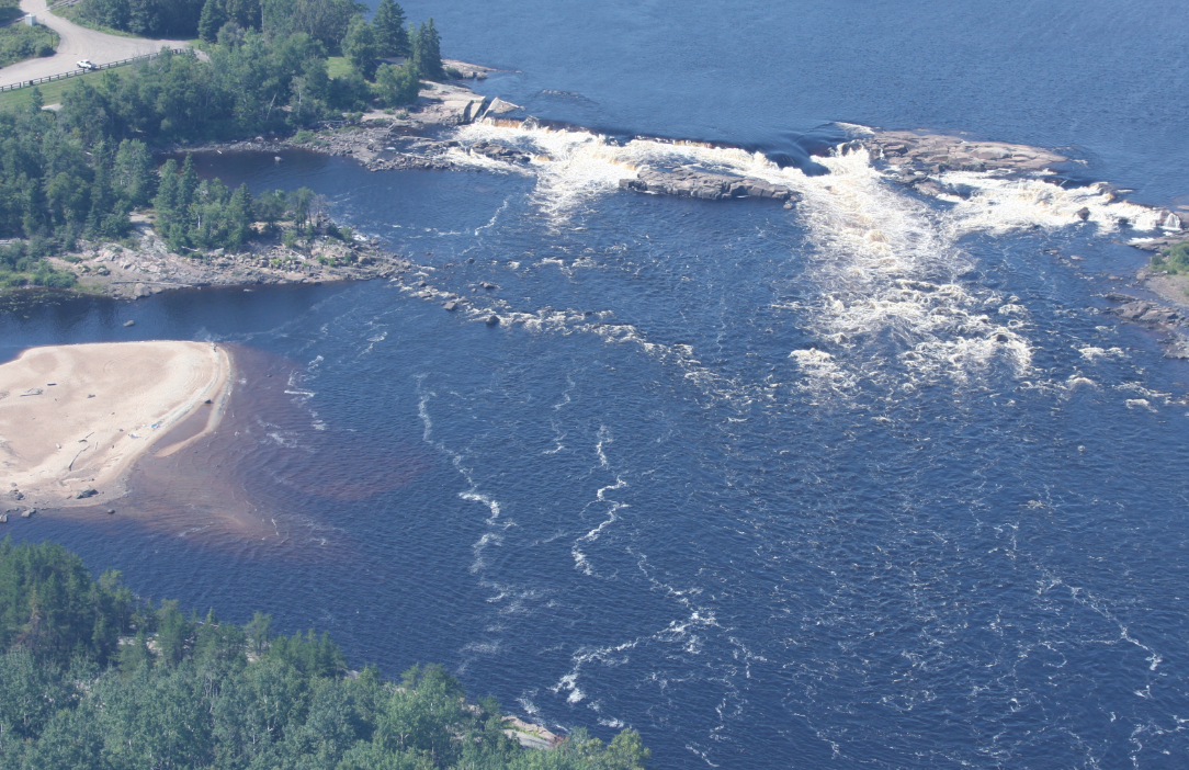Ouananiche Corporation de Lactivité pêche LacSaintJean
